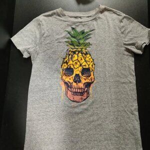 Pineapple Skull T-Shirt Size Medium